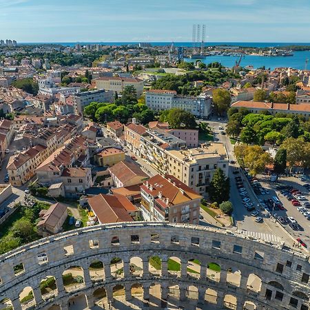 D&A Amphitheatre Premium Apartments With Free Parking PUY Eksteriør bilde