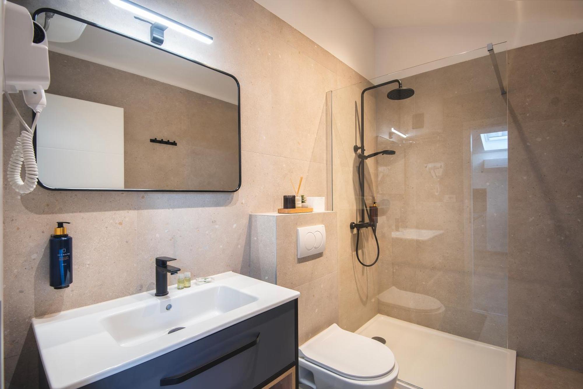 D&A Amphitheatre Premium Apartments With Free Parking PUY Eksteriør bilde