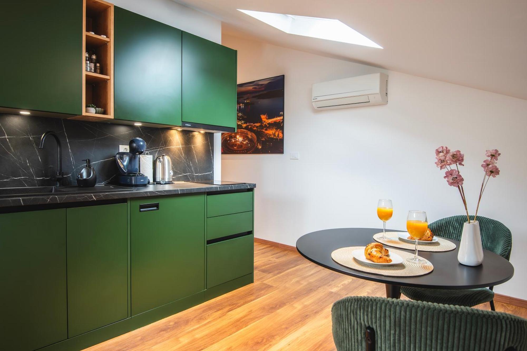 D&A Amphitheatre Premium Apartments With Free Parking PUY Eksteriør bilde