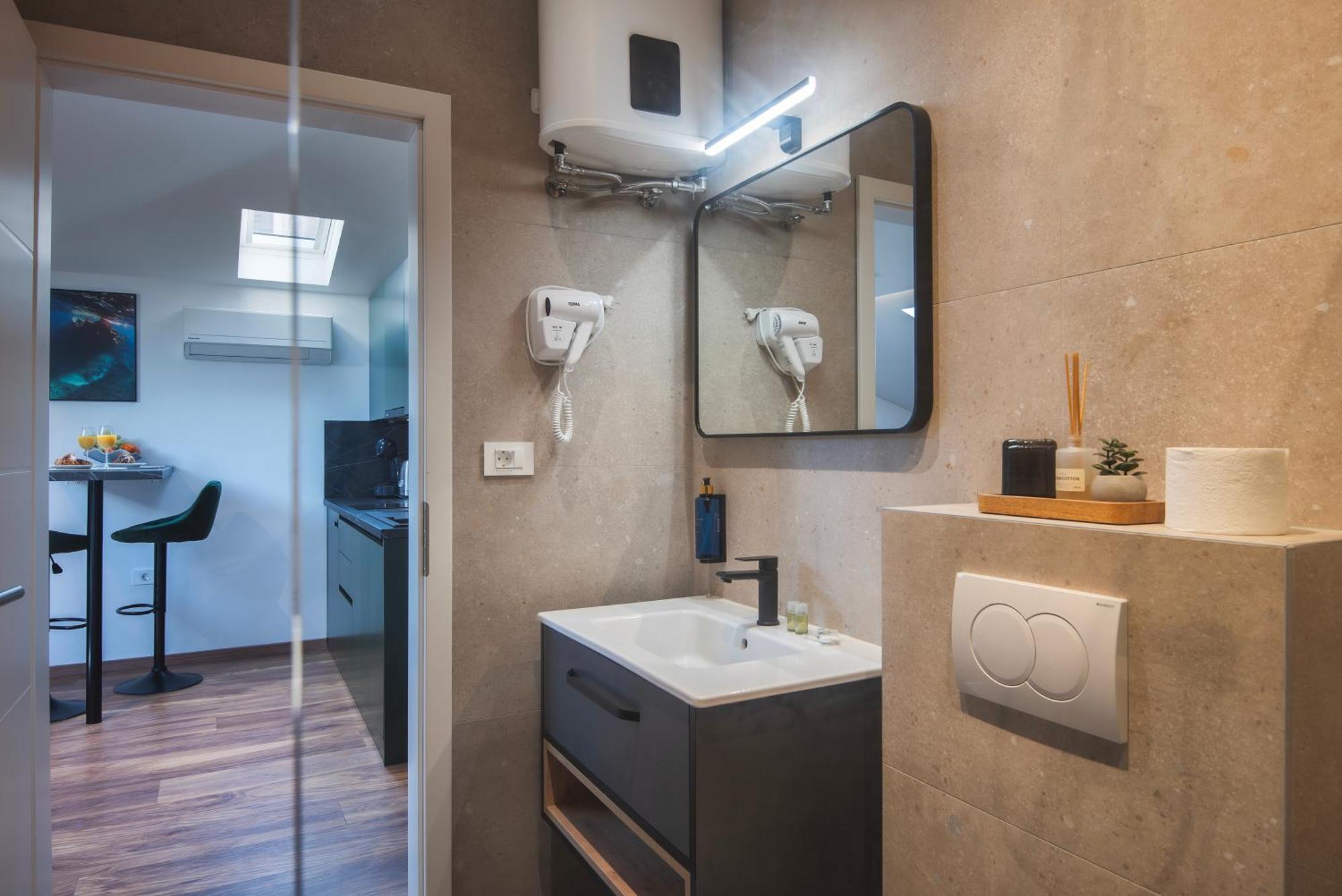D&A Amphitheatre Premium Apartments With Free Parking PUY Eksteriør bilde