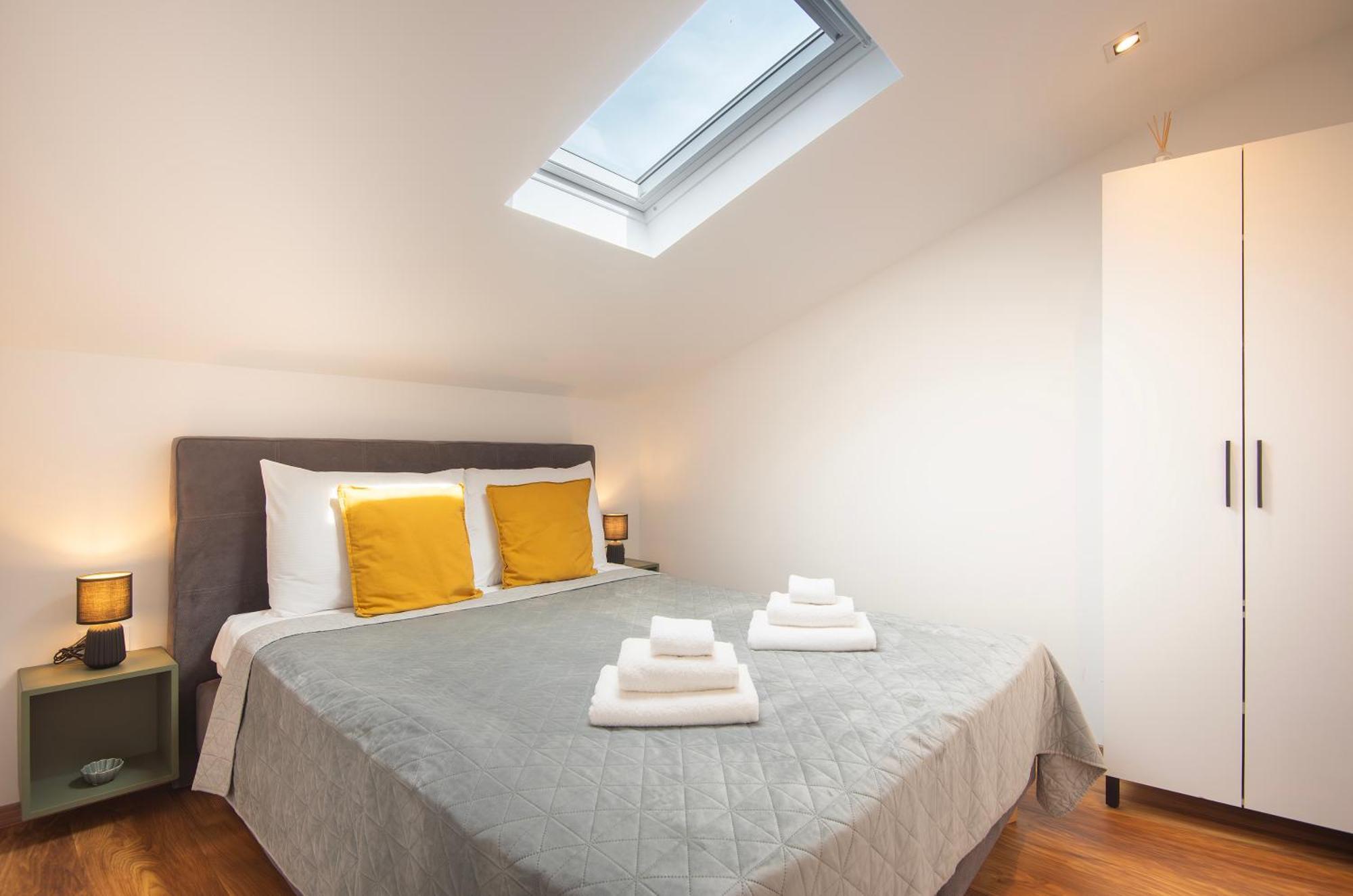 D&A Amphitheatre Premium Apartments With Free Parking PUY Eksteriør bilde