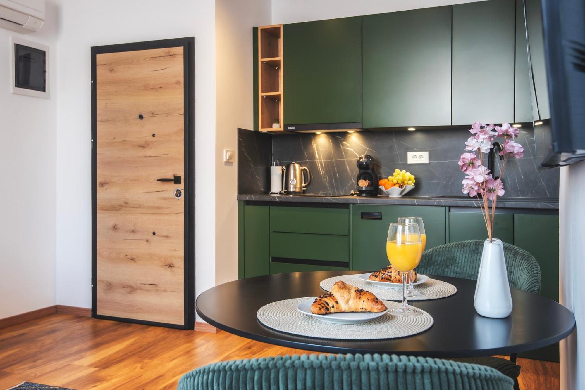 D&A Amphitheatre Premium Apartments With Free Parking PUY Eksteriør bilde